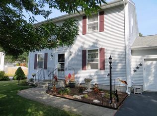 26 Anama Ave, Rumford, RI 02916