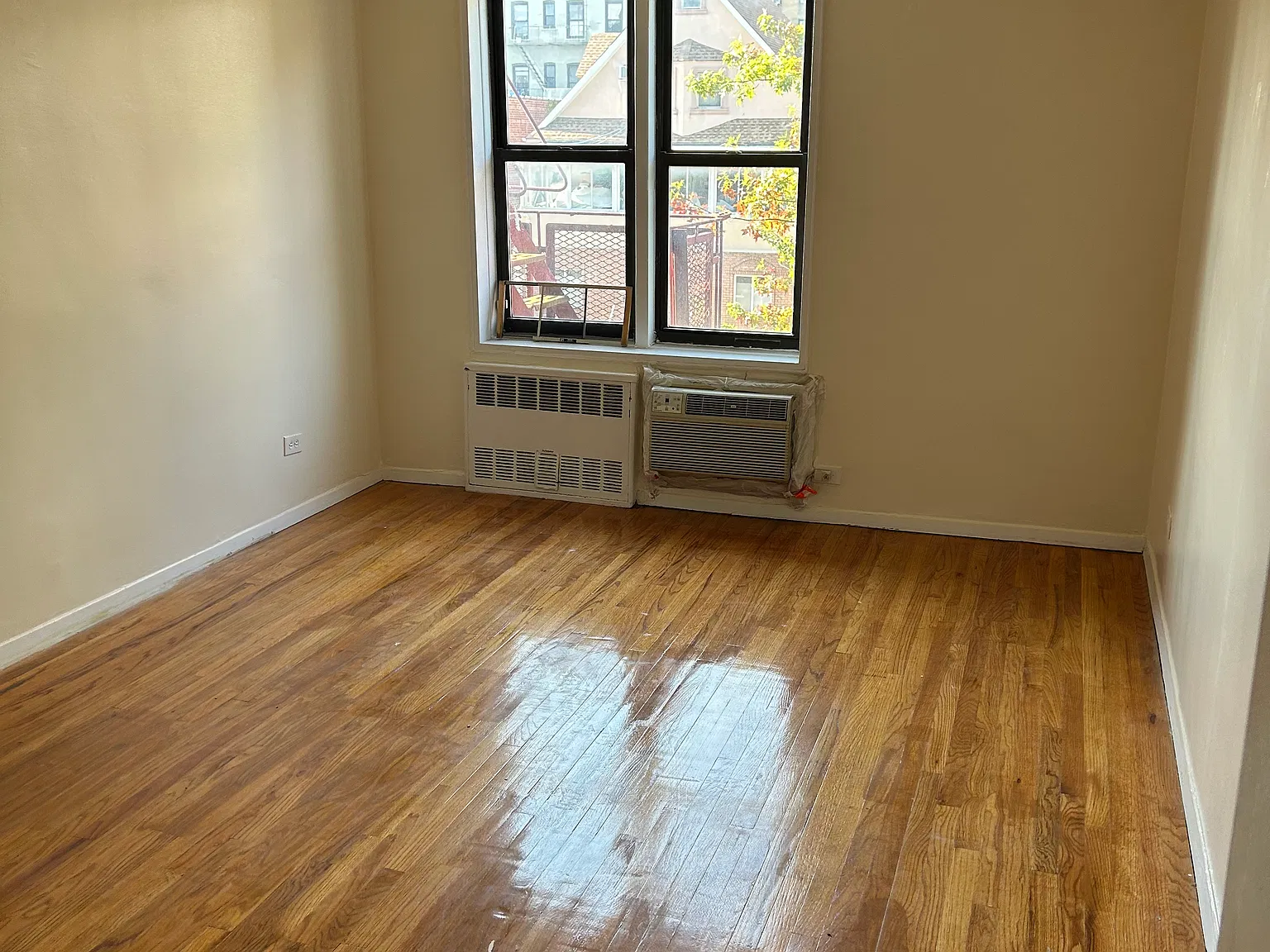 1 bed, 850 sqft, $2,300 — Photo 4