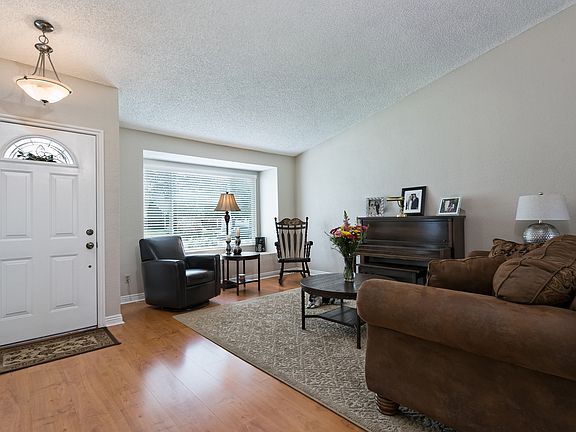 2nd image of 5251 Fernridge Ct