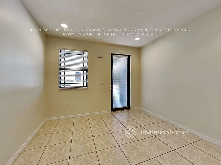 568 NE 35th Ave — Photo 4