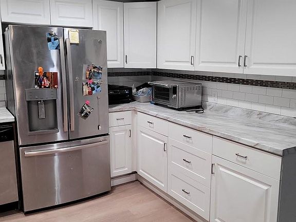 5th image of 2360 SW 51st Court