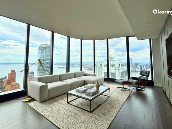 125 Greenwich St #72D