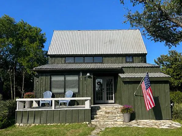 106 Topspin Dr, Spicewood, TX 78669