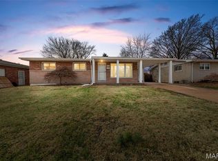 258 Palm Dr, Hazelwood, MO 63042