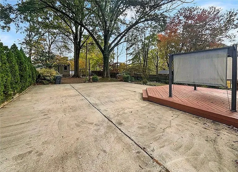 3611 Shagbark Dr — Photo 16