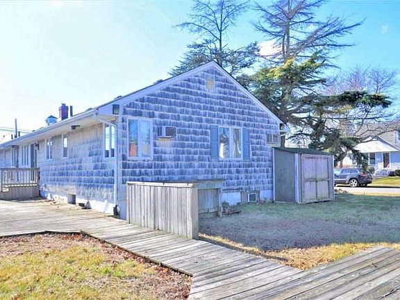 4th image of 1533 Dorothy Ct