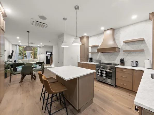 10 Hausman Street image 1 of 30