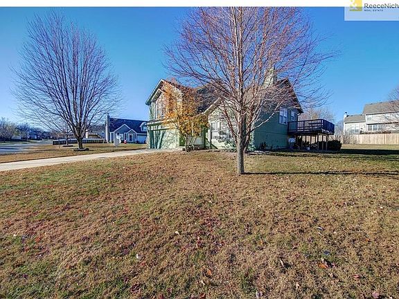 So much room to grow! very easy access to both US 169 HWY and  hwy 69  and award winning Spring Hill school district