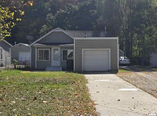 906 Meadow Ave, East Peoria, IL 61611
