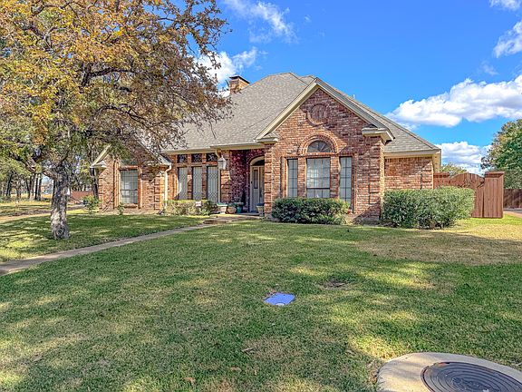 2nd image of 1500 Bowie Cir