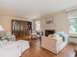 12 Patricia Ln, Darien, CT 06820