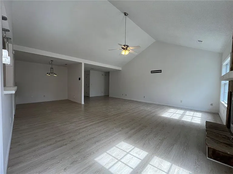 54 Oxford Brook Way — Photo 12