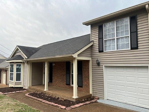 1st image of 3300 Calais Cir