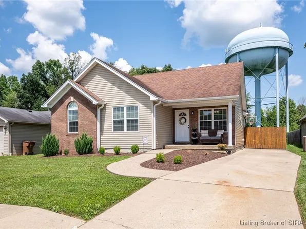908 Twin Oaks Drive, Henryville, IN 47126