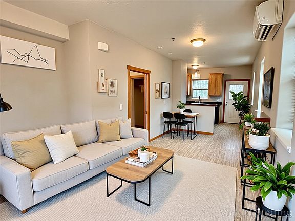 2nd image of 1335 Dakota St #6