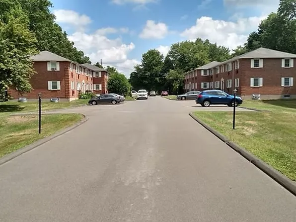 158 S Washington St #6, Plainville, CT 06062