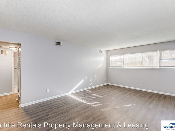 2nd image of 3009 E Wilma St APT 108