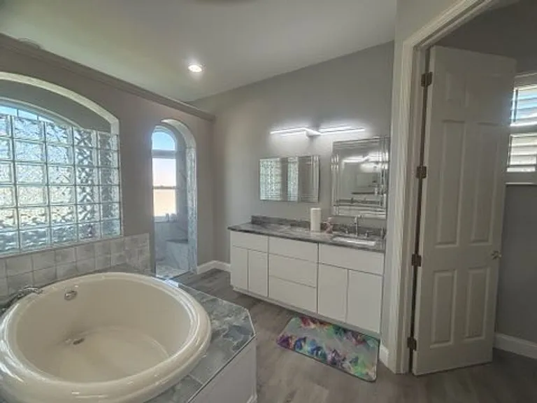 739 Bimini Ln — Photo 15