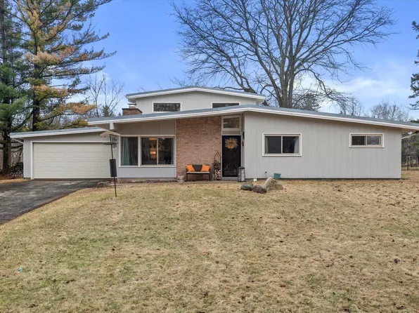 3103 West Riverland DRIVE, Mequon, WI 53092