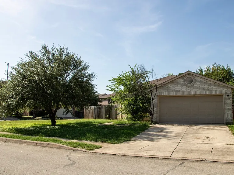 11181 Baffin Oaks — Photo 1