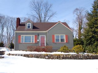 411 Kingston St, Wyckoff, NJ 07481