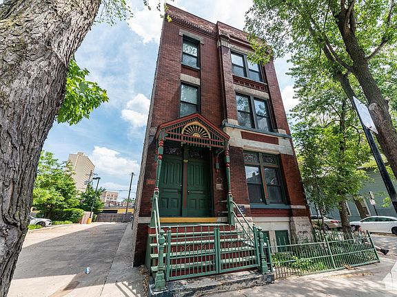 5th image of 1101 N Marshfield Ave #3WR
