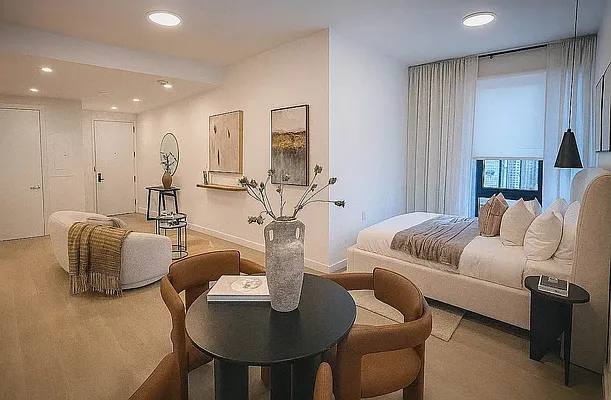 Rented by Manhattan Realty Group | media 6