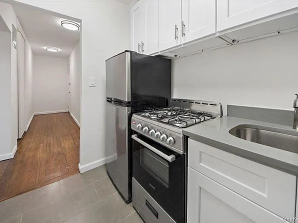 2081 Cruger Ave #5K — Photo 1