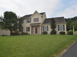 2924 Bowman Rd, Lancaster, PA 17601