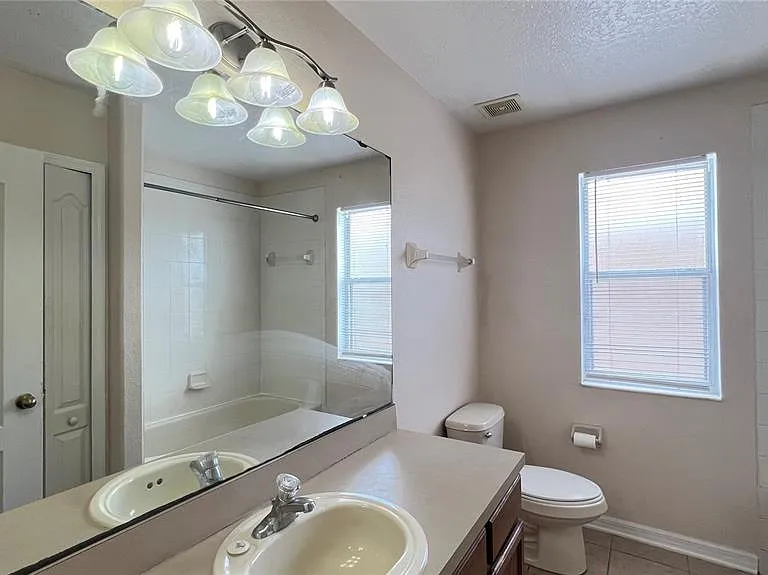 806 Lost Grove Cir — Photo 49
