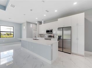 4002 22nd ST SW, LEHIGH ACRES, FL 33976