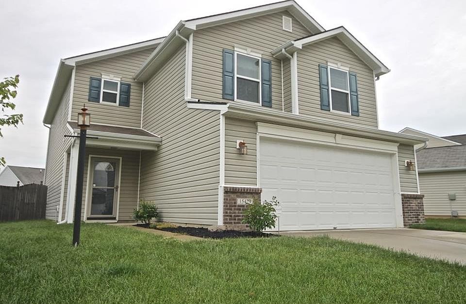 1st image of 15479 Old Pond Cir