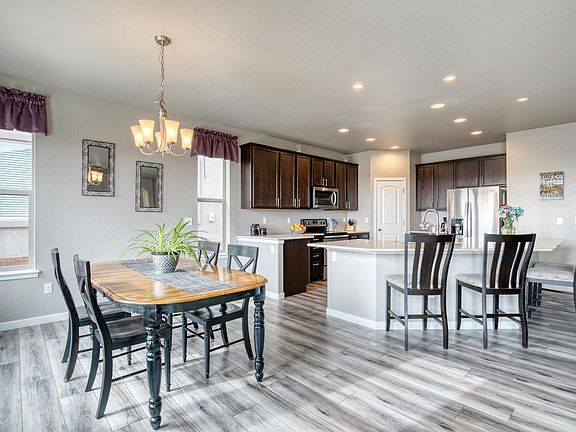 5th image of 2361 Pelican Bay Dr