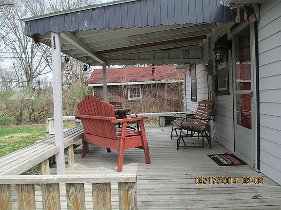 4th image of 907 W Voorhees St