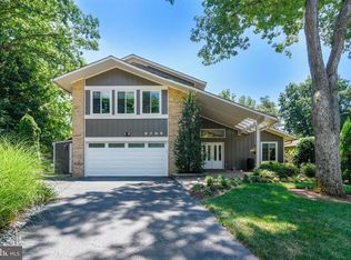 6705 Pine Creek Ct, Mc Lean, VA 22101