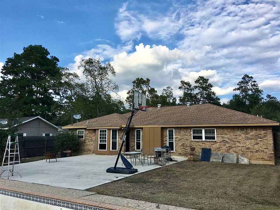 1st image of 225 Edna Dr
