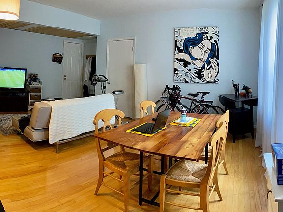 3rd image of 1808 N Queens Ln APT 210