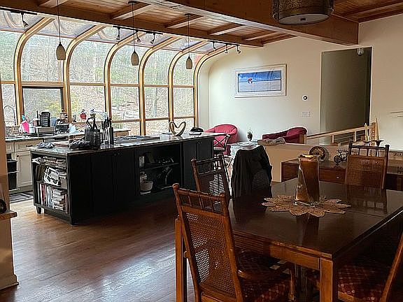 Kitchen & Dining room