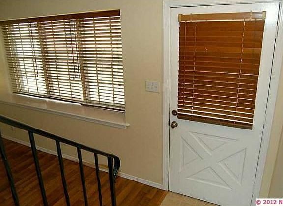 2nd image of 2540 S Florence Ave Unit 3