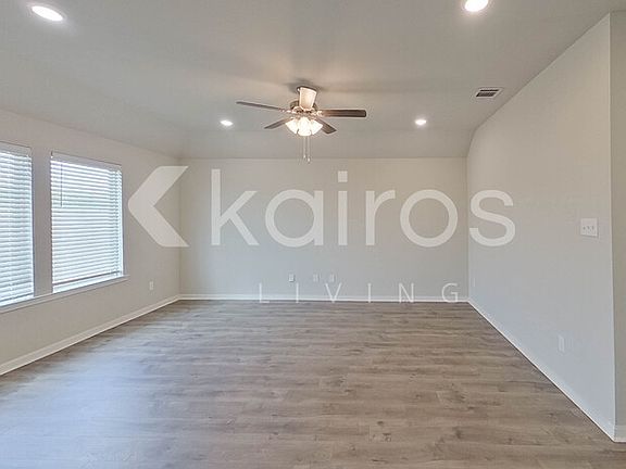 4th image of 108 Santiago Ct