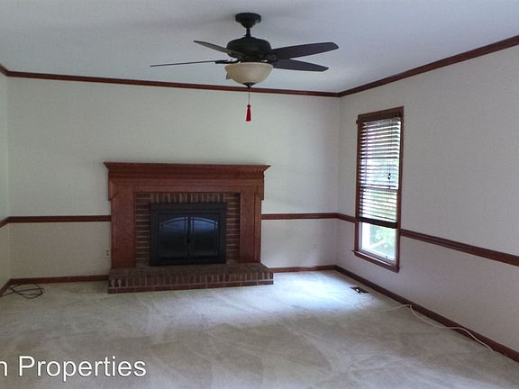 3rd image of 139 Wellsford Pl