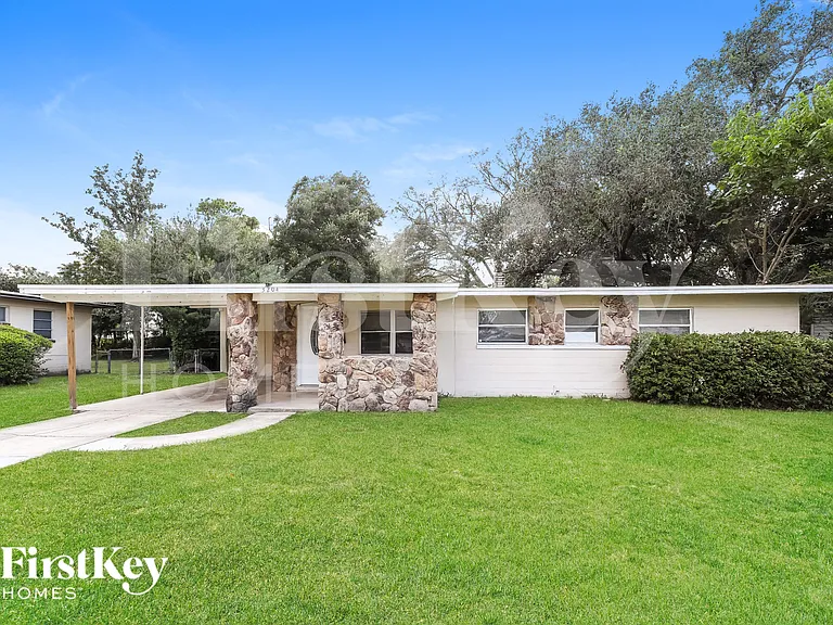 3204 Rogero Rd — Photo 1