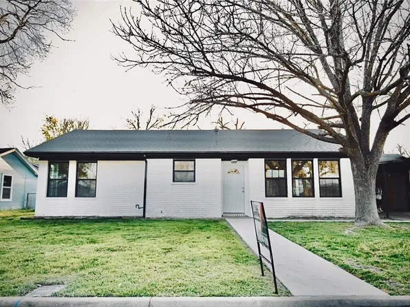 1307 Higgins St, Brenham, TX 77833