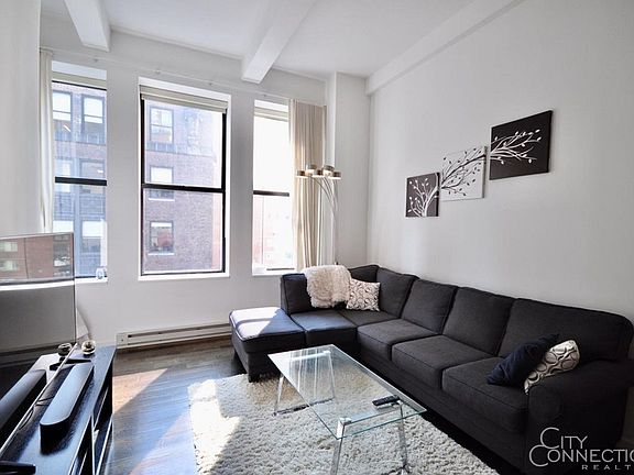 4th image of 11 E 36th St Suite 701