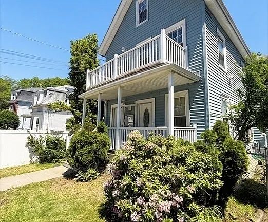 2nd image of 71 Davison St #1