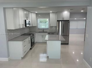 40 NE 48th Ct #10, Fort Lauderdale, FL 33334