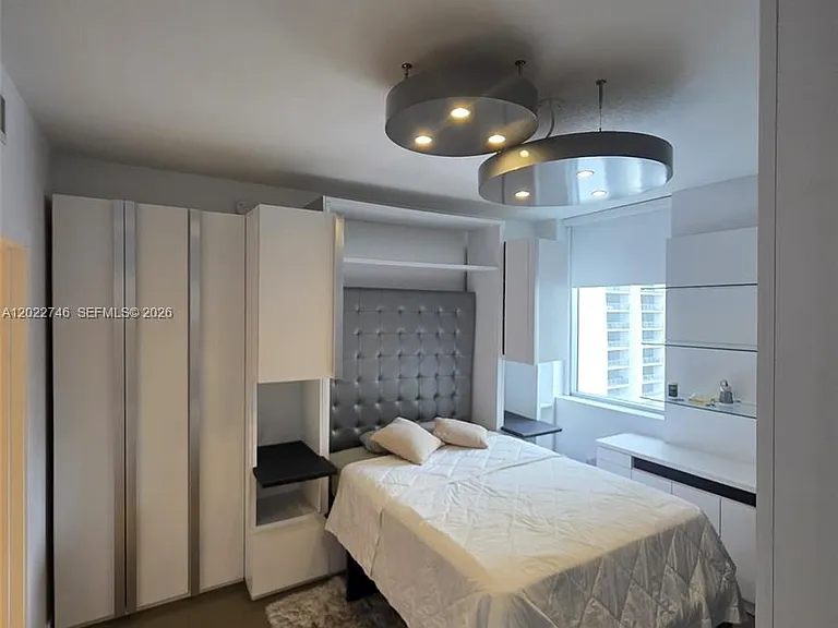 1060 Brickell Ave #2201 — Photo 30