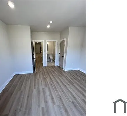 121 W Sharpnack St #2 — Photo 8