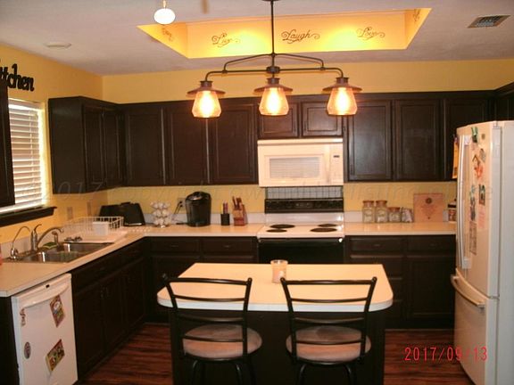 5th image of 1408 N Zimmers St