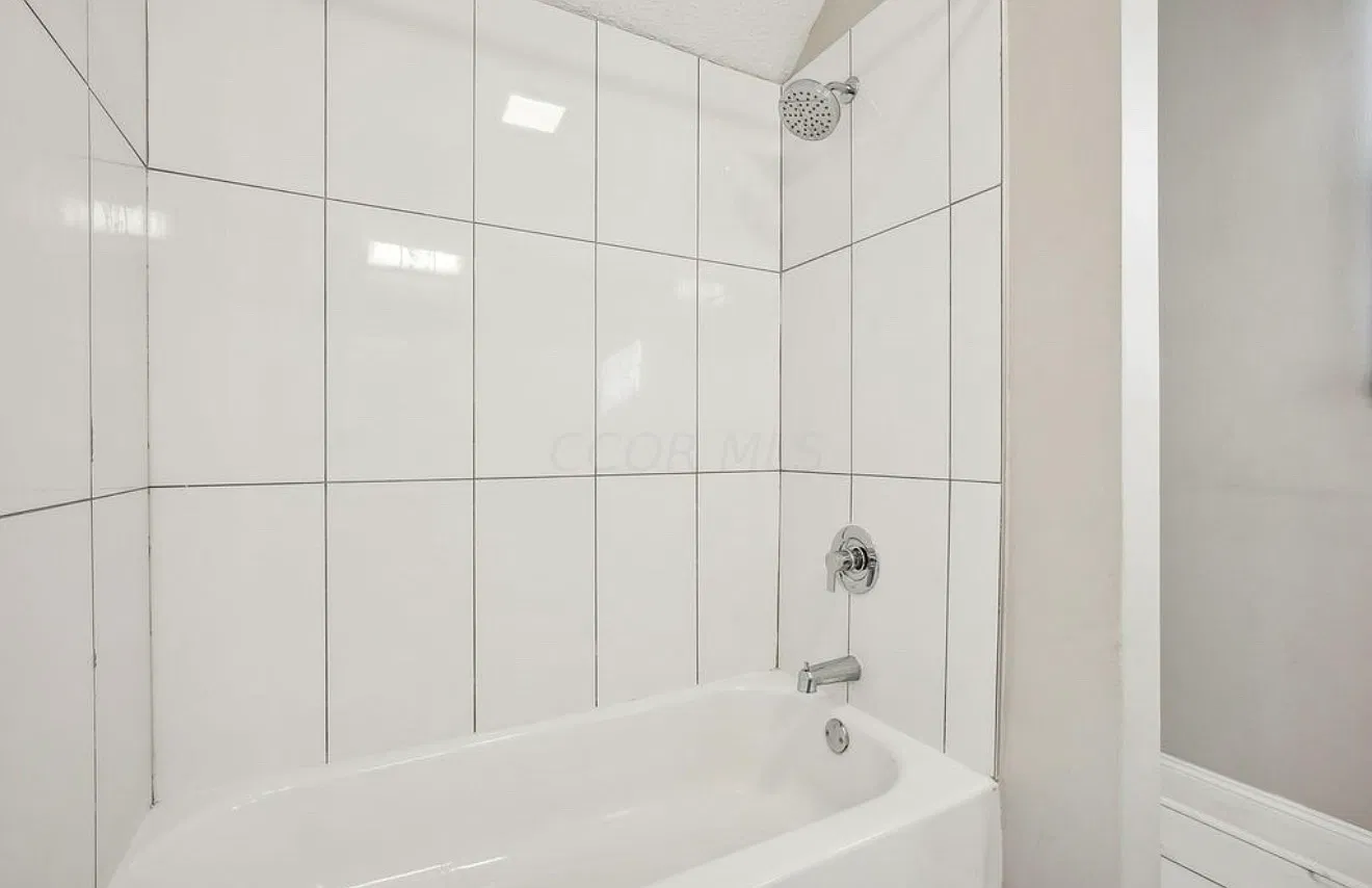 3 bed, 1.5 bath, 1436 sqft, $2,600 — Photo 1